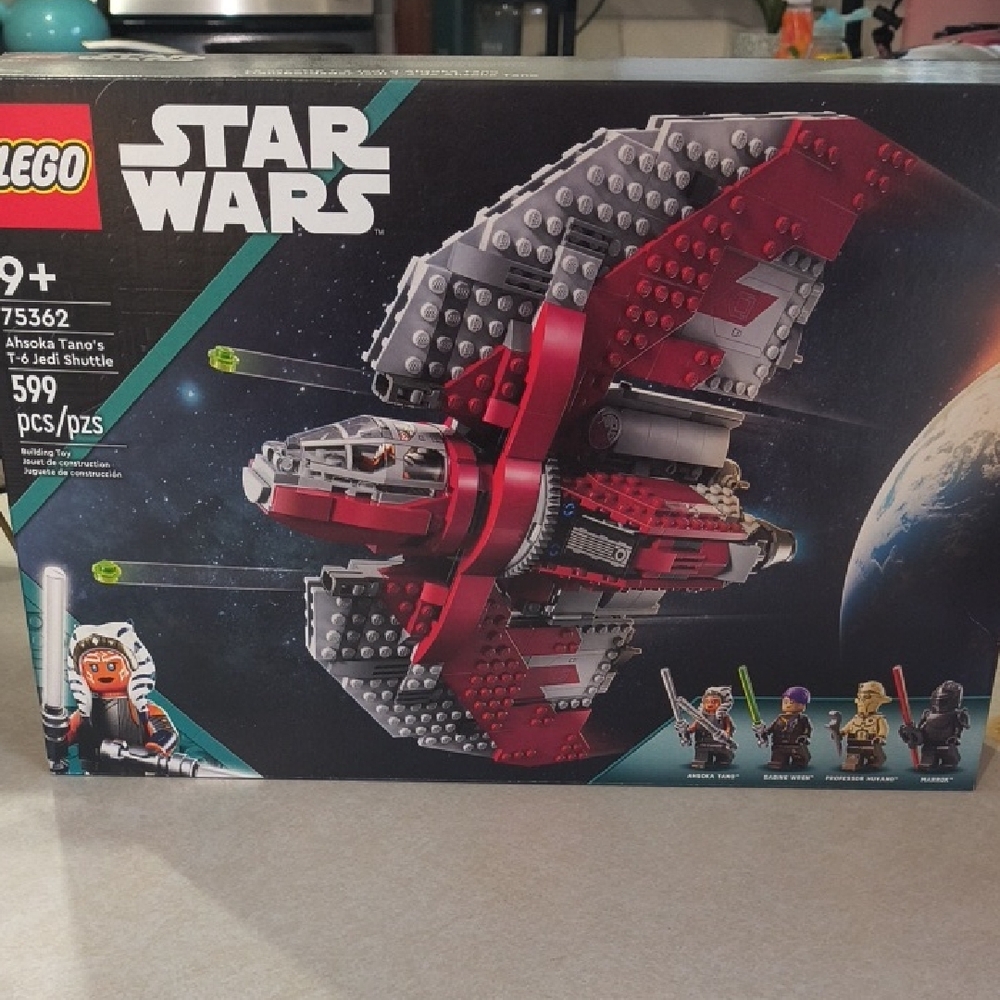 LEGO Star Wars Ahsoka Tano's T-6 Jedi Shuttle